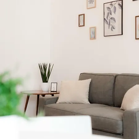 Gosposvetska Apartment